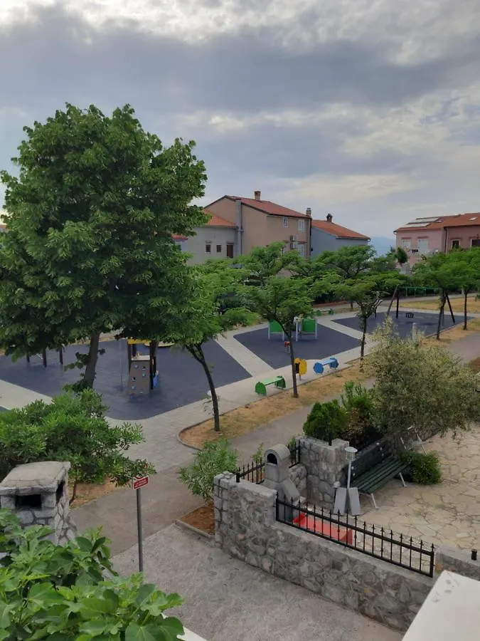 אומיסאליי Apartmani Jozefina קרואטיה