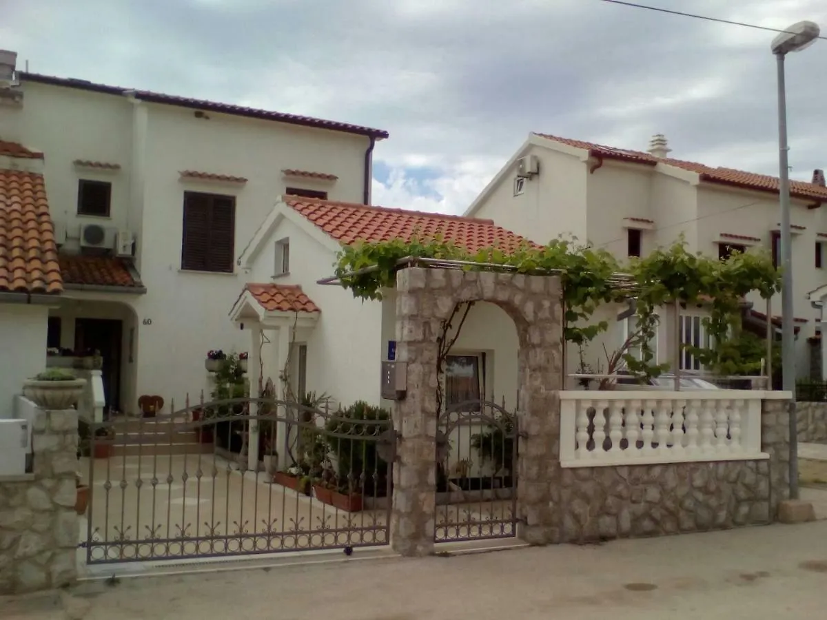 דירה אומיסאליי Apartmani Jozefina קרואטיה